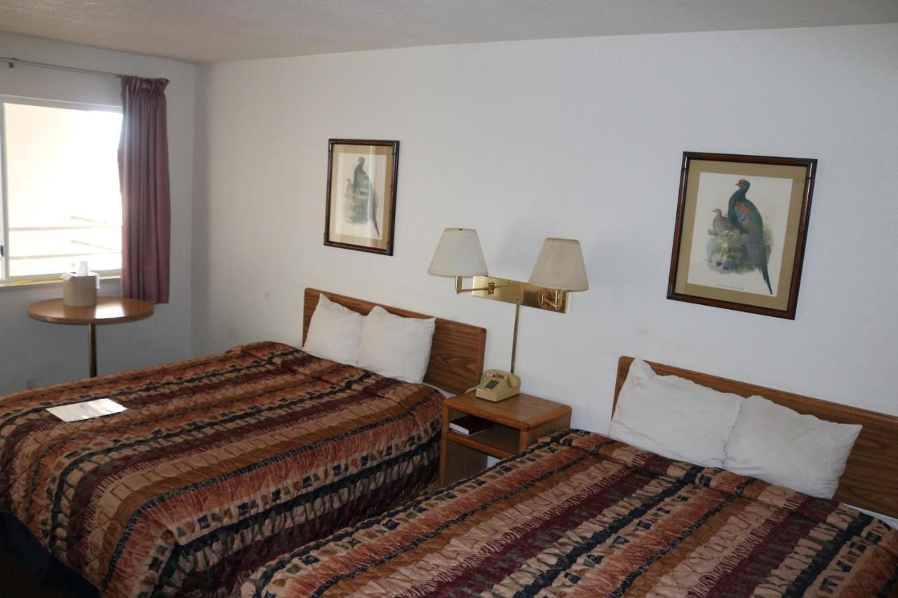 Dakota Inn Huron 외부 사진