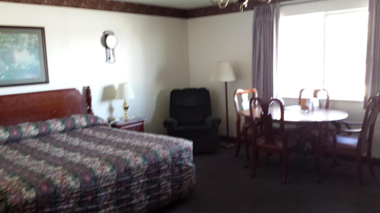 Dakota Inn Huron 외부 사진